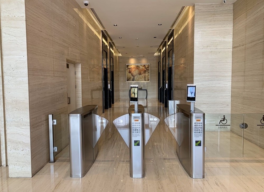 百杨大厦电梯厅图